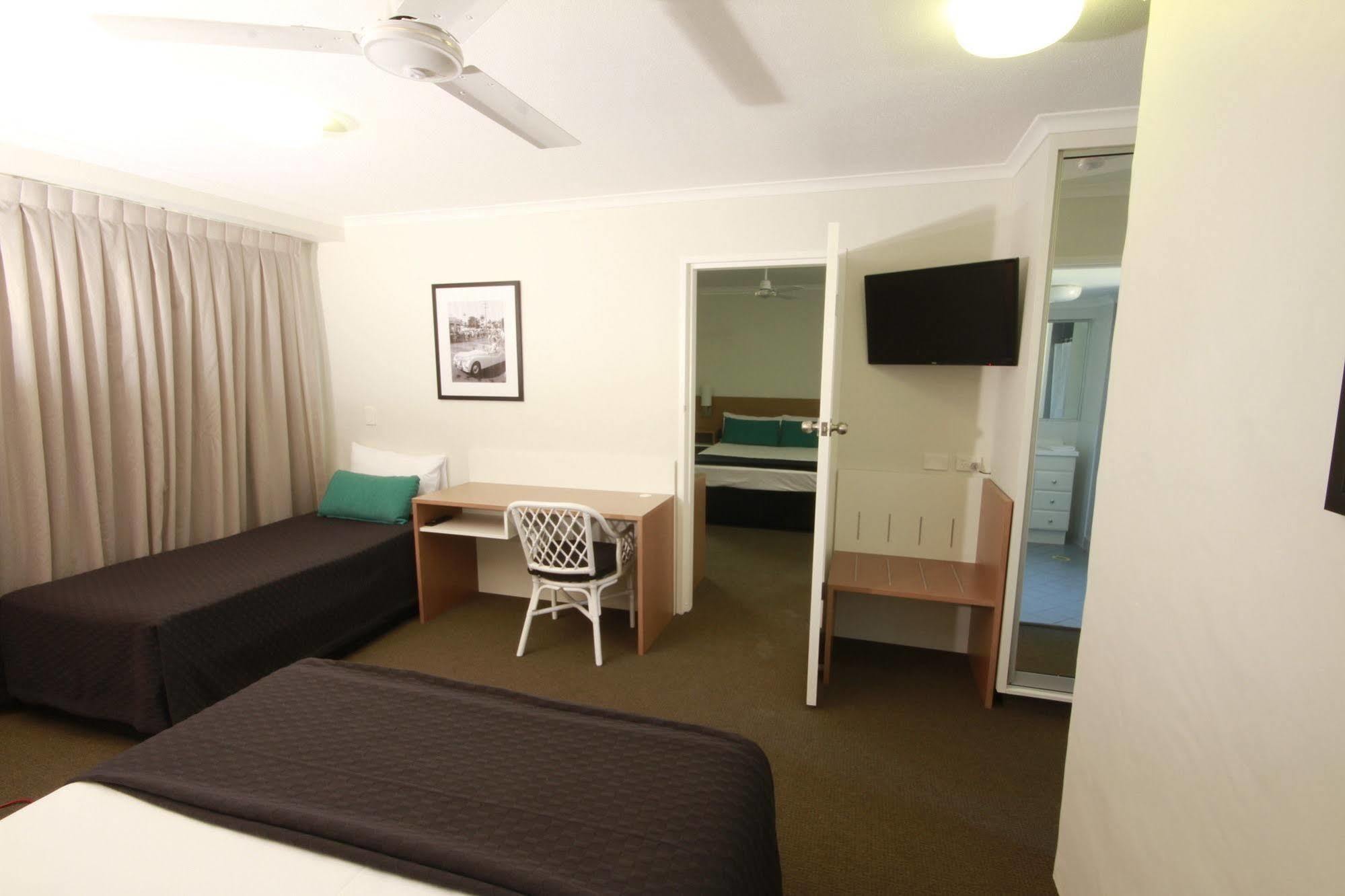 Darcy Arms Hotel Motel Gold Coast Esterno foto